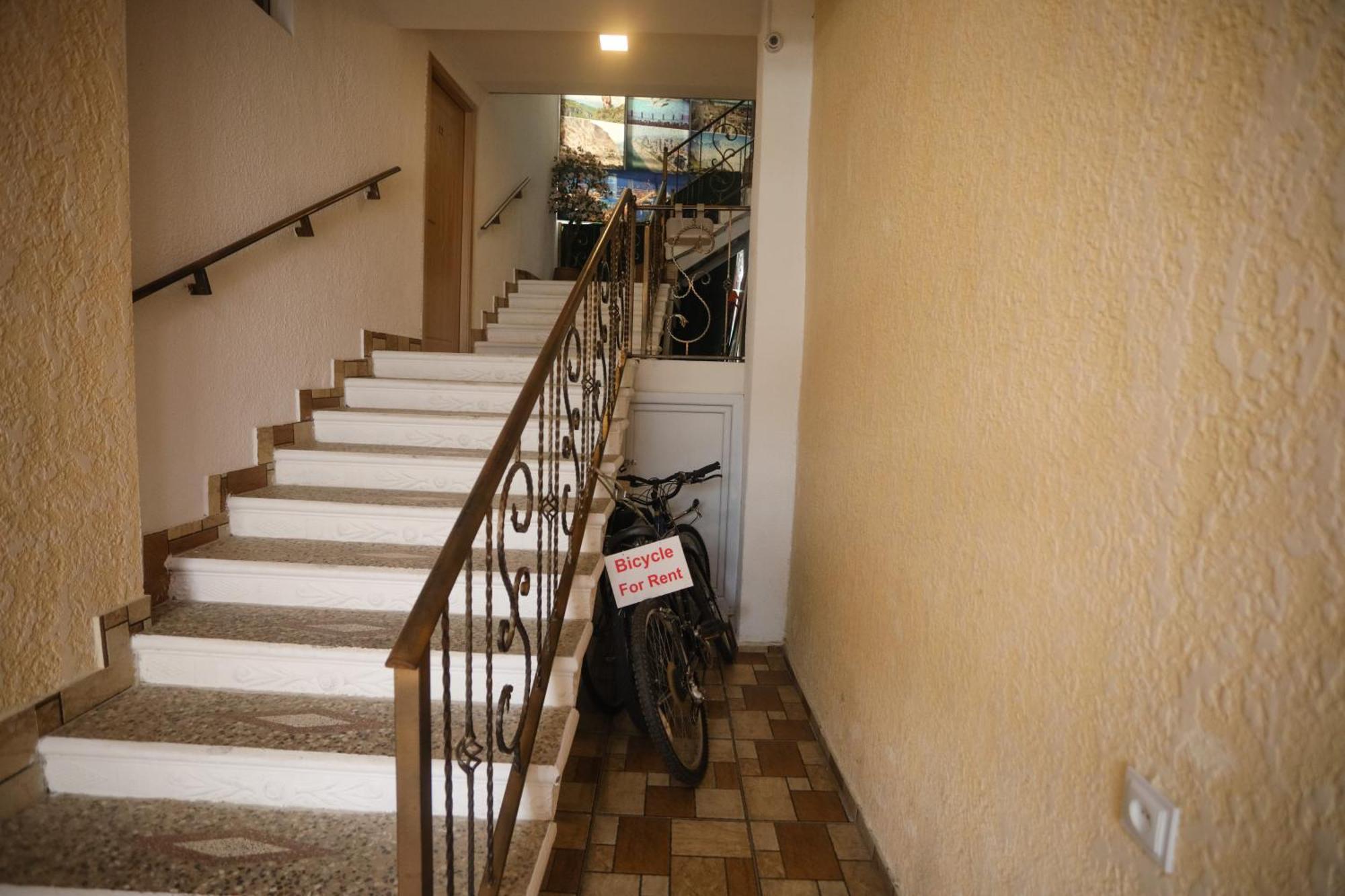Sayulia Kutaisi Exteriör bild